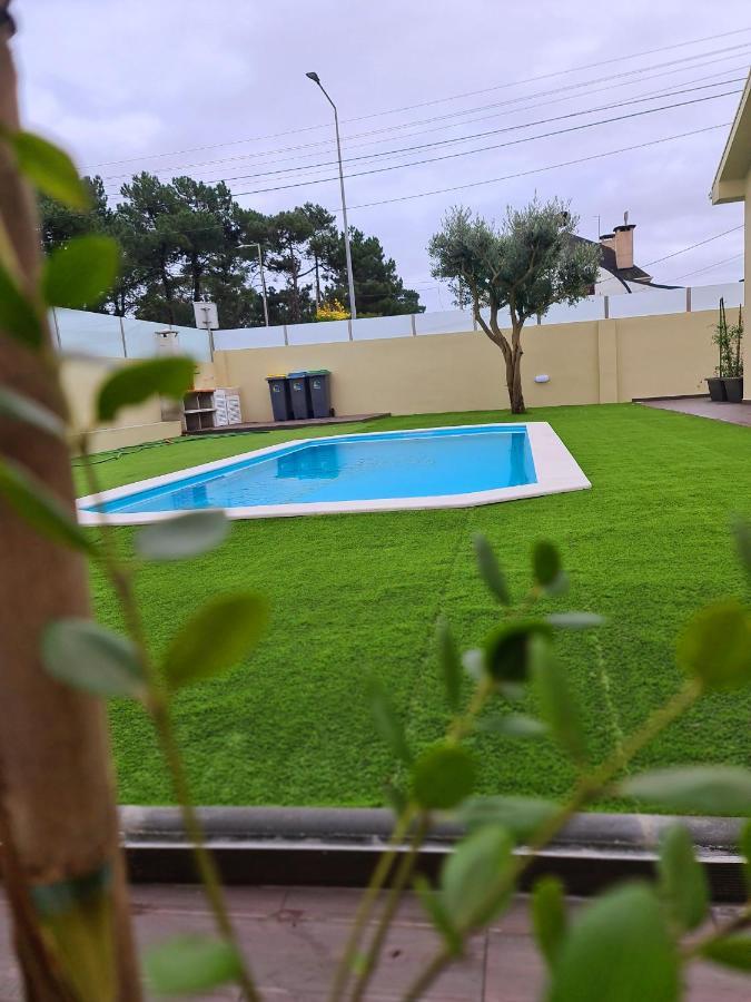 Villas Com Piscina บีลาโนวาเดกายา ภายนอก รูปภาพ