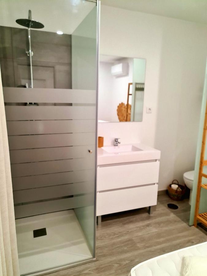 Villas Com Piscina บีลาโนวาเดกายา ภายนอก รูปภาพ