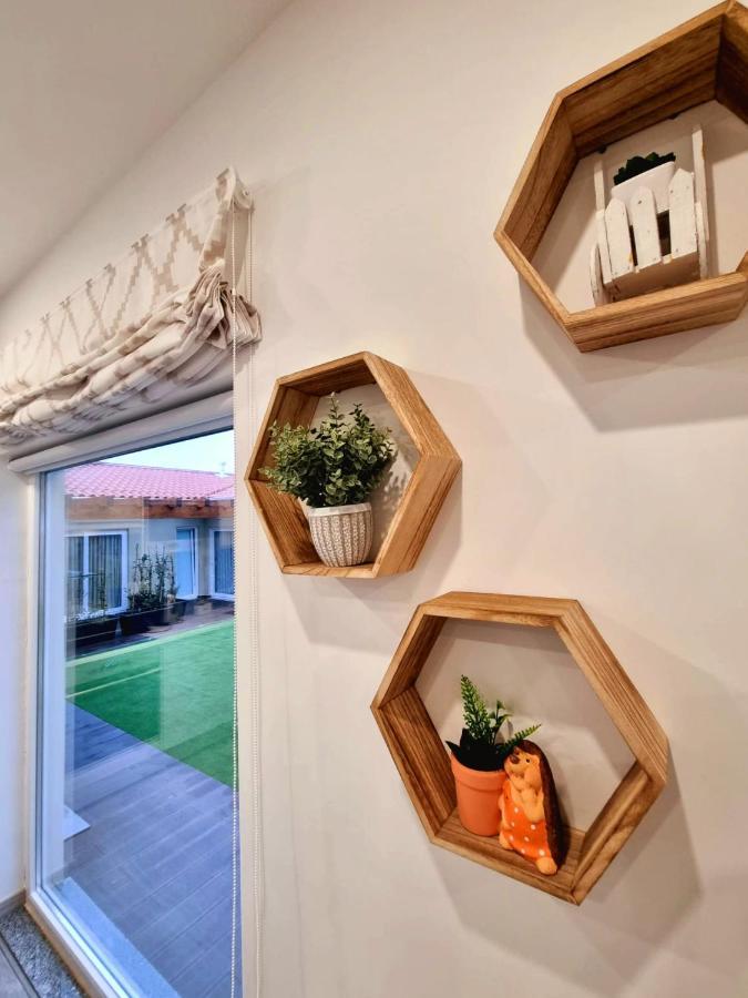 Villas Com Piscina บีลาโนวาเดกายา ภายนอก รูปภาพ