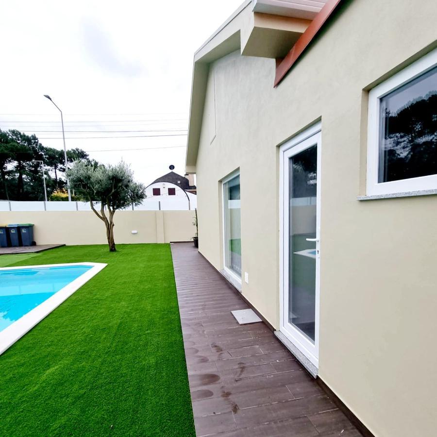 Villas Com Piscina บีลาโนวาเดกายา ภายนอก รูปภาพ